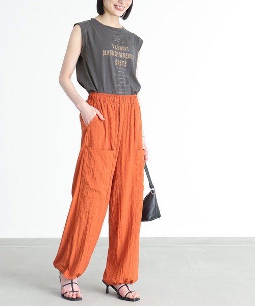 n'OrLABEL(ノアールレーベル)の「『ロゴフレンチスリーブTシャツ』(Tシャツ/カットソー・レディース・オフホワイト/グレイッシュブルー/チャコール・1/2)」の14枚目の写真