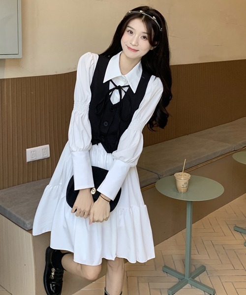 urge:(アージコロン )の「【URGE:】ショート丈 リボン ベスト(ベスト・レディース・ブラック・SMALL/X-LARGE/LARGE/MEDIUM)」の3枚目の写真