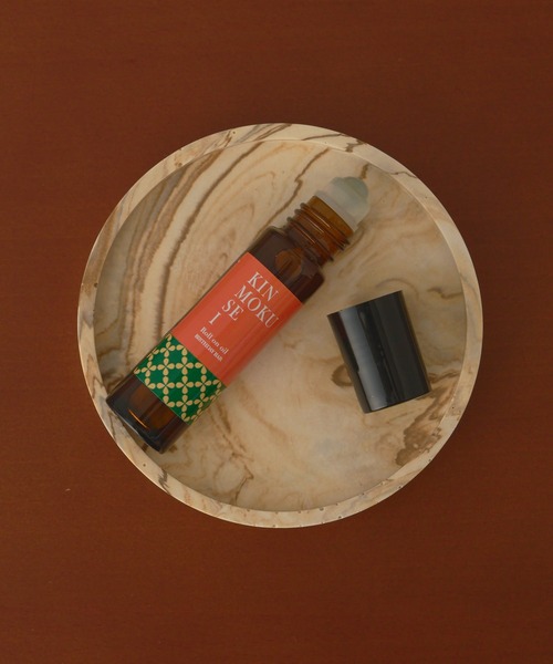 BIRTHDAY BAR(バースデイバー)の「KINMOKUSEI Roll on oil 金木犀 ロールオンオイル(ハンドケア/ハンドクリーム・レディース・オレンジ・0)」の1枚目の写真