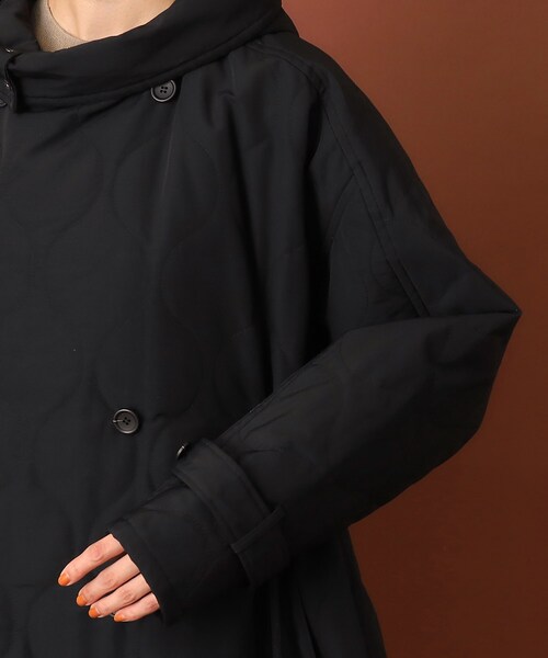 DRESSTERIOR(ドレステリア)の「◆VACHEMENT(ヴァシュモン)リサイクル60/40クロスキルティングコート(その他アウター・レディース・ブラック・00)」の17枚目の写真