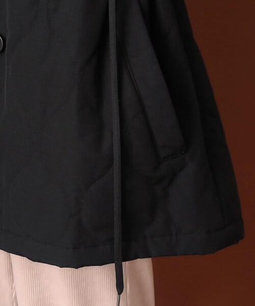 DRESSTERIOR(ドレステリア)の「◆VACHEMENT(ヴァシュモン)リサイクル60/40クロスキルティングコート(その他アウター・レディース・ブラック・00)」の21枚目の写真