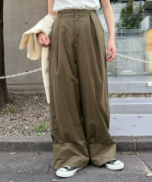 CIAOPANIC TYPY(チャオパニックティピー)の「タックチノ折り返しワイドストレートパンツ(チノパンツ・レディース・カーキ/ブラック/ベージュ・MEDIUM/SMALL)」の15枚目の写真
