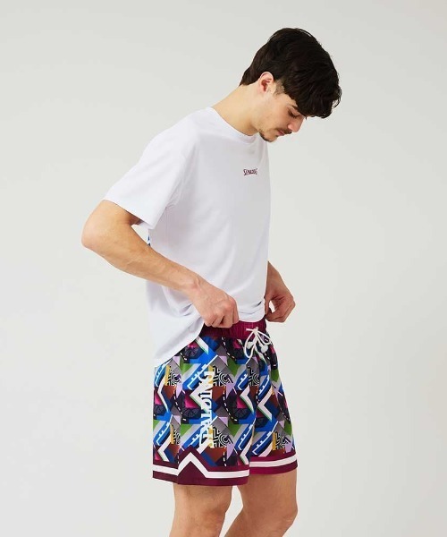 SPALDING(スポルディング)の「【SPALDING/スポルディング】Tシャツ ジオメトリック メイドフォーザゲーム/UVカット吸水速乾バックプリント半袖Tシャツ(Tシャツ/カットソー・メンズ・ホワイト/ブラック・MEDIUM/LARGE)」の4枚目の写真