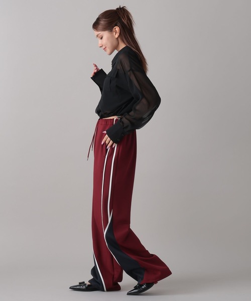 FOREVER 21(フォーエバー トゥエンティーワン)の「【2024FW】トラックワイドパンツ(その他パンツ・レディース・ネイビー/レッド・SMALL/MEDIUM)」の9枚目の写真