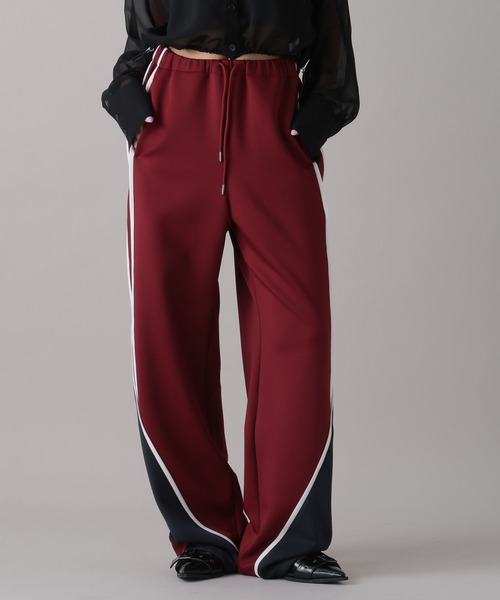 FOREVER 21(フォーエバー トゥエンティーワン)の「【2024FW】トラックワイドパンツ(その他パンツ・レディース・ネイビー/レッド・SMALL/MEDIUM)」の10枚目の写真