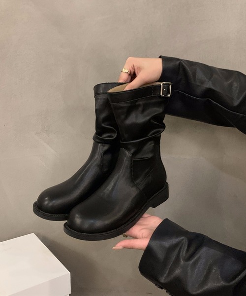 shoes365(シューズスリーシックスファイヴ)の「【shoes365】バックル付き 革ブーツ(ブーツ・レディース・ブラック/ブラウン・22.5cm/23.0cm/23.5cm/24.0cm/24.5cm/25.0cm)」の7枚目の写真