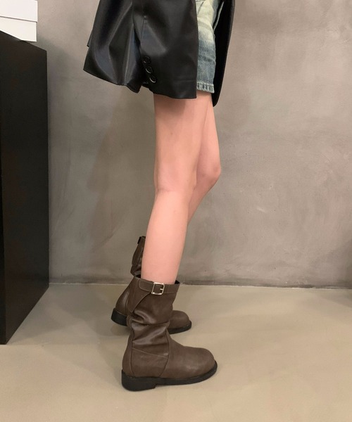 shoes365(シューズスリーシックスファイヴ)の「【shoes365】バックル付き 革ブーツ(ブーツ・レディース・ブラック/ブラウン・22.5cm/23.0cm/23.5cm/24.0cm/24.5cm/25.0cm)」の17枚目の写真