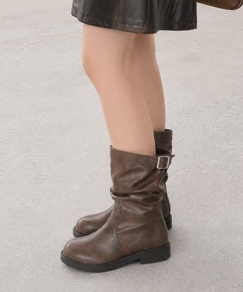 shoes365(シューズスリーシックスファイヴ)の「【shoes365】バックル付き 革ブーツ(ブーツ・レディース・ブラック/ブラウン・22.5cm/23.0cm/23.5cm/24.0cm/24.5cm/25.0cm)」の11枚目の写真