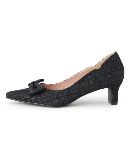 couture brooch（クチュールブローチ）の「サイドカットリボンパンプス（パンプス・レディース・ナチュラル/ブラック・30/35/45）」の4枚目の写真