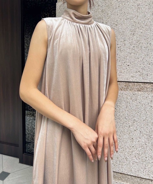 NOELA(ノエラ)の「【WEB限定】ベロアワンピース(ワンピース・レディース・ブラウン/ピンク/ベージュ・S/M)」の22枚目の写真