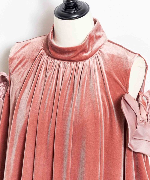 NOELA(ノエラ)の「【WEB限定】ベロアワンピース(ワンピース・レディース・ブラウン/ピンク/ベージュ・S/M)」の9枚目の写真