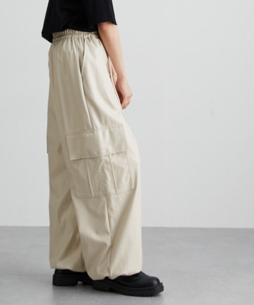 Soiunique（スワユニーク）の「フェイクレザーゆったりサイズカーゴパンツ ［Soiunique］（その他パンツ・レディース・ブラック/ベージュ・L/M/LL）」の9枚目の写真