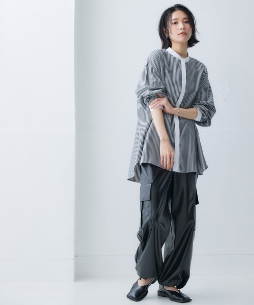 Soiunique（スワユニーク）の「フェイクレザーゆったりサイズカーゴパンツ ［Soiunique］（その他パンツ・レディース・ブラック/ベージュ・L/M/LL）」の3枚目の写真