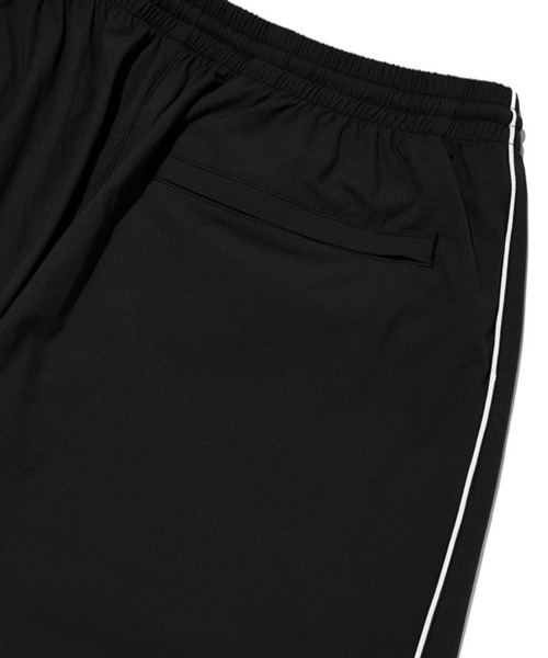 ALAND（エーランド）の「【UNISEX】Filluminate／ツータックナイロンパンツ（その他パンツ・レディース・ブラック/チャコール・MEDIUM/SMALL）」の15枚目の写真