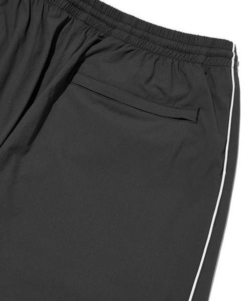ALAND（エーランド）の「【UNISEX】Filluminate／ツータックナイロンパンツ（その他パンツ・レディース・ブラック/チャコール・MEDIUM/SMALL）」の20枚目の写真