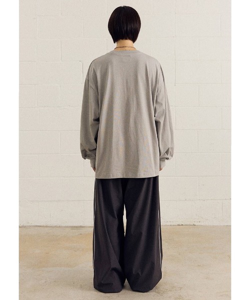 ALAND（エーランド）の「【UNISEX】Filluminate／ツータックナイロンパンツ（その他パンツ・レディース・ブラック/チャコール・MEDIUM/SMALL）」の10枚目の写真