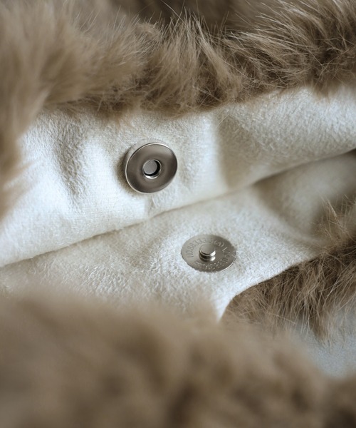 Bonjour Sagan（ボンジュールサガン）の「フェイクファーワンハンドルバッグ（ショルダーバッグ・レディース・モカ/ブラック・FREE）」の20枚目の写真