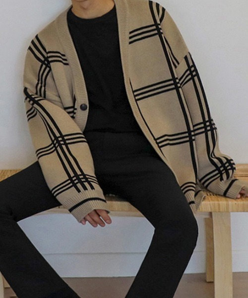 NOWLE（ノウル）の「【NOWLE】Vネック チェック柄 ニット カーディガン（カーディガン/ボレロ・メンズ・ベージュ/マスタード/ブラック・MEDIUM/LARGE/X-LARGE）」の5枚目の写真