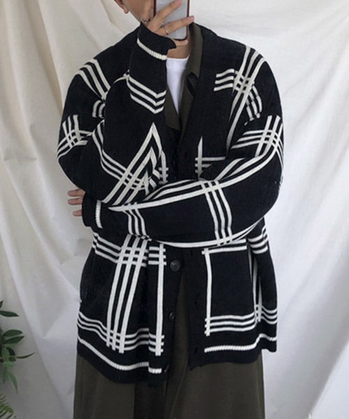 NOWLE（ノウル）の「【NOWLE】Vネック チェック柄 ニット カーディガン（カーディガン/ボレロ・メンズ・ベージュ/マスタード/ブラック・MEDIUM/LARGE/X-LARGE）」の13枚目の写真