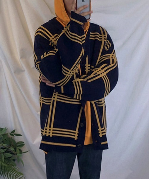 NOWLE（ノウル）の「【NOWLE】Vネック チェック柄 ニット カーディガン（カーディガン/ボレロ・メンズ・ベージュ/マスタード/ブラック・MEDIUM/LARGE/X-LARGE）」の17枚目の写真