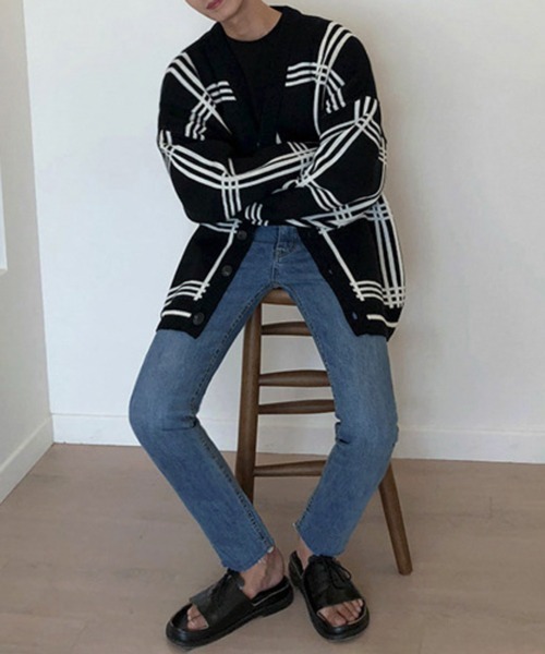 NOWLE（ノウル）の「【NOWLE】Vネック チェック柄 ニット カーディガン（カーディガン/ボレロ・メンズ・ベージュ/マスタード/ブラック・MEDIUM/LARGE/X-LARGE）」の20枚目の写真