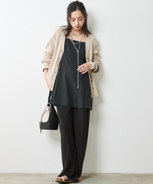 CHIC STYLE(シックスタイル)の「ストレートパンツ <大きいサイズ有>シックスタイル(その他パンツ・レディース・ベージュ系/ブラック・M/L/LL/3L/4L/5L)」の13枚目の写真