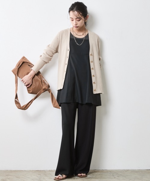 CHIC STYLE(シックスタイル)の「ストレートパンツ <大きいサイズ有>シックスタイル(その他パンツ・レディース・ベージュ系/ブラック・M/L/LL/3L/4L/5L)」の17枚目の写真