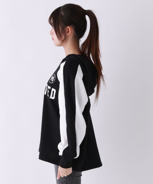 repipi armario（レピピ アルマリオ）の「ゲーミング裏毛ZIPパーカー（パーカー・キッズ・ブルー/グレー/ブラック・SMALL/MEDIUM/LARGE）」の8枚目の写真