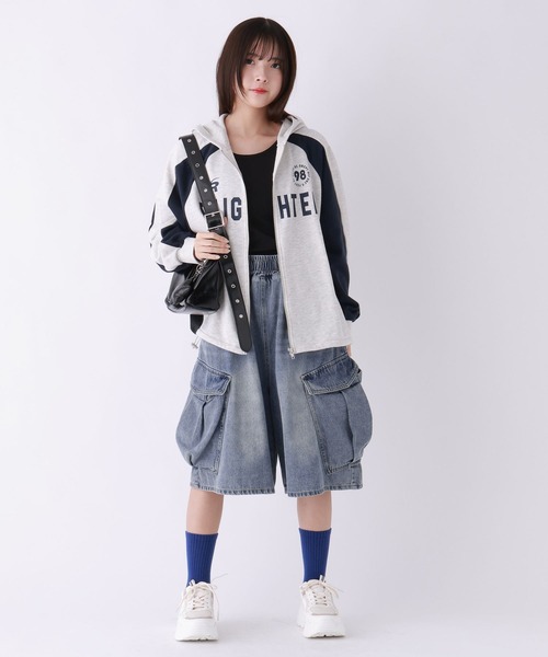 repipi armario（レピピ アルマリオ）の「ゲーミング裏毛ZIPパーカー（パーカー・キッズ・ブルー/グレー/ブラック・SMALL/MEDIUM/LARGE）」の5枚目の写真