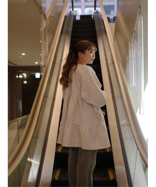 JUMELLE(ジュメロ)の「flower mood top(シャツ/ブラウス・レディース・ブラック/ベージュ・FREE)」の6枚目の写真