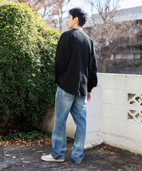 niko and...(ニコアンド)の「トタンテレコヘンリープルオーバー(Tシャツ/カットソー・メンズ・オフホワイト/ブラック・MEDIUM/LARGE)」の9枚目の写真