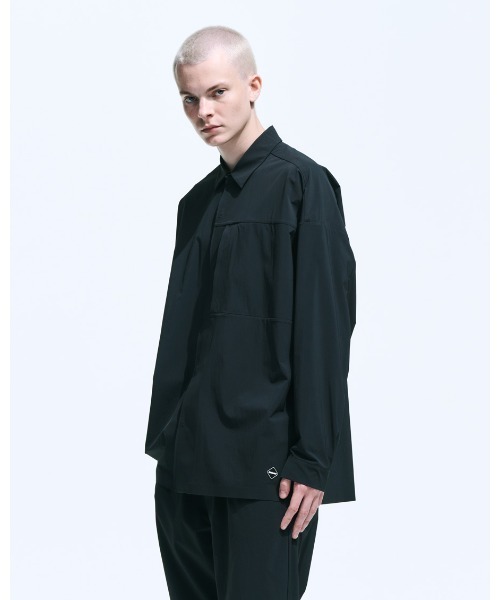 F.C.Real Bristol(エフシーレアルブリストル)の「TECH TEAM SHIRT JACKET(シャツ/ブラウス・メンズ・グレー/ブラック・MEDIUM/LARGE/X-LARGE/SMALL)」の5枚目の写真