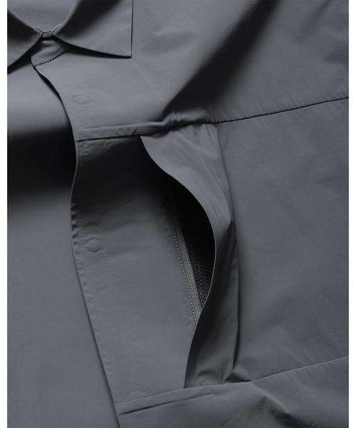 F.C.Real Bristol(エフシーレアルブリストル)の「TECH TEAM SHIRT JACKET(シャツ/ブラウス・メンズ・グレー/ブラック・MEDIUM/LARGE/X-LARGE/SMALL)」の14枚目の写真