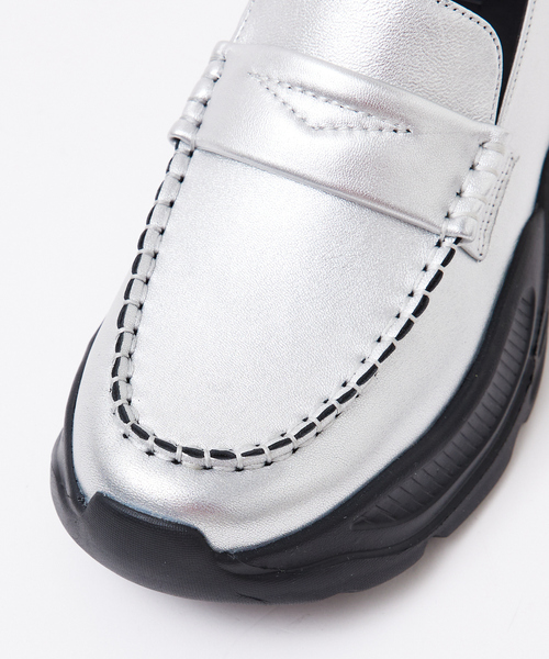 Au BANNISTER(オゥバニスター)の「【軽量/厚底】ローファーモチーフスニーカー(ローファー・レディース・アイボリー/ブラック/シルバー・LL/S/M/L)」の18枚目の写真