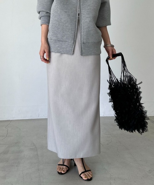 Doux archives(ドゥアルシーヴ)の「ダブルクロスタイトスカート(スカート・レディース・ブラック/グレー/ベージュ・SMALL/MEDIUM)」の17枚目の写真