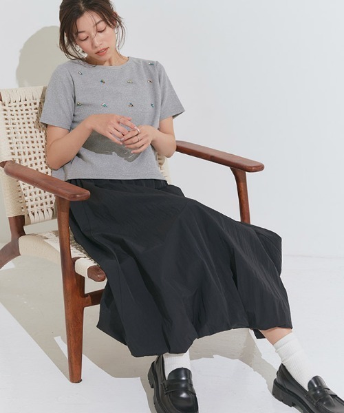 Pierrot(ピエロ)の「多色ビジュー使いプルオーバー(Tシャツ/カットソー・レディース・杢グレー/アイボリー・M/L)」の6枚目の写真