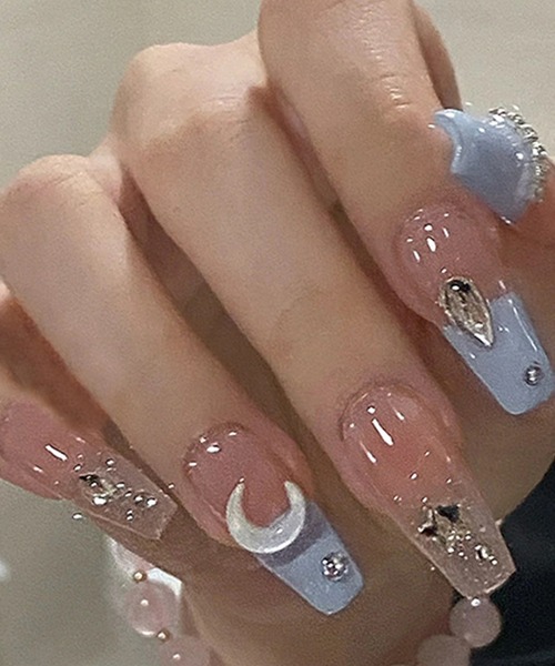 Lace Ladies（レースレディース）の「3D ビジュー付き カラー ネイルチップ セット（ネイルシール/ネイルチップ・レディース・B/A/D/E/F/C・FREE）」の2枚目の写真