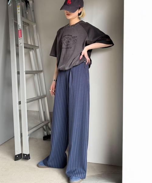 Java（ジャバ）の「《JaVaジャバコラボ》裾はドロストでお好みのシルエットに。ヴィンテージライクな半袖ロゴTシャツ（Tシャツ/カットソー・レディース・ライトブルー/チャコールグレー/ピンク・LARGE/X-LARGE/MEDIUM/SMALL）」の5枚目の写真