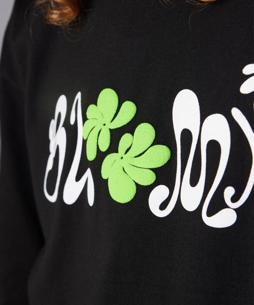 rehacer(レアセル)の「rehacer : Bloom Logo Relax Fit T-shirt / ブルームロゴ リラックスフィット Tシャツ(Tシャツ/カットソー・メンズ・ホワイト/ブラック・SMALL/MEDIUM/LARGE/X-LARGE)」の3枚目の写真