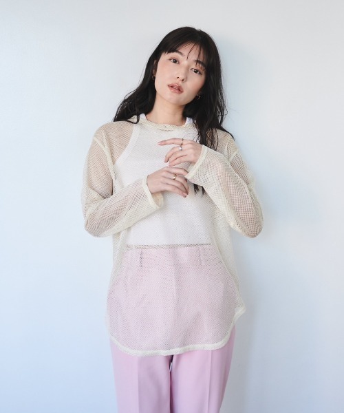 FMiBL（ファミル）の「ラメメッシュクルーロングTシャツ（Tシャツ/カットソー・レディース・アイボリー/ブラック・FREE）」の4枚目の写真