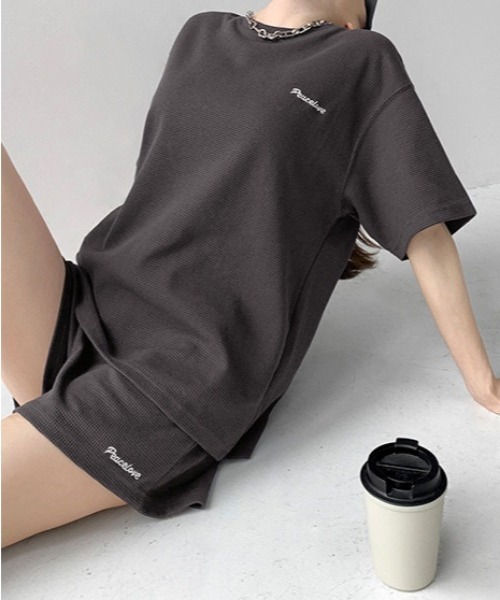 gossip!ロサンゼルス(ゴシップロサンゼルス)の「ビッグシルエットクルースウェット半袖Tシャツ&スウェットショートパンツ ルームウェア セットアップ(ルームウェア/パジャマ・レディース・グレー/ブラック/ベージュ/ブルー/ライトグレー/ネイビー・XL/M/L)」の18枚目の写真