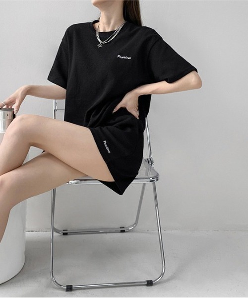 gossip!ロサンゼルス(ゴシップロサンゼルス)の「ビッグシルエットクルースウェット半袖Tシャツ&スウェットショートパンツ ルームウェア セットアップ(ルームウェア/パジャマ・レディース・グレー/ブラック/ベージュ/ブルー/ライトグレー/ネイビー・XL/M/L)」の15枚目の写真