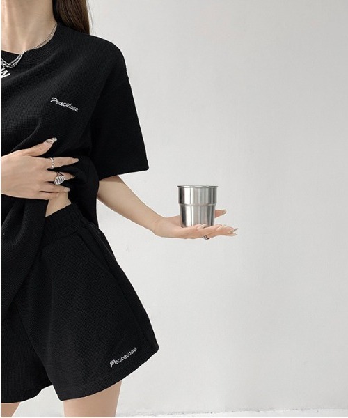 gossip!ロサンゼルス(ゴシップロサンゼルス)の「ビッグシルエットクルースウェット半袖Tシャツ&スウェットショートパンツ ルームウェア セットアップ(ルームウェア/パジャマ・レディース・グレー/ブラック/ベージュ/ブルー/ライトグレー/ネイビー・XL/M/L)」の17枚目の写真