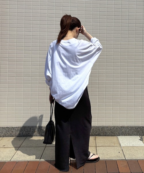 ISOOK（アイスー）の「【ISOOK / アイスー】セミフレアスウェットスカート / ロング ハイウエスト シームデザイン カットオフ 裾切りっぱなし ポケット付き ウエストゴム ライトグレー ブラック グレー 黒 ZOZOTOWN限定（スカート・レディース・ライトグレー/ブラック・FREE）」の11枚目の写真