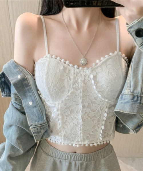 gossip!ロサンゼルス(ゴシップロサンゼルス)の「レトロ風 レースキャミソール(カップ付き)(キャミソール・レディース・ブラック/ホワイト・FREE)」の2枚目の写真