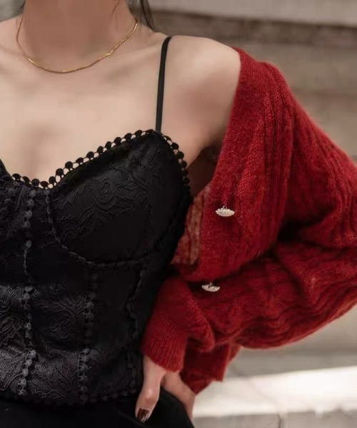 gossip!ロサンゼルス(ゴシップロサンゼルス)の「レトロ風 レースキャミソール(カップ付き)(キャミソール・レディース・ブラック/ホワイト・FREE)」の15枚目の写真