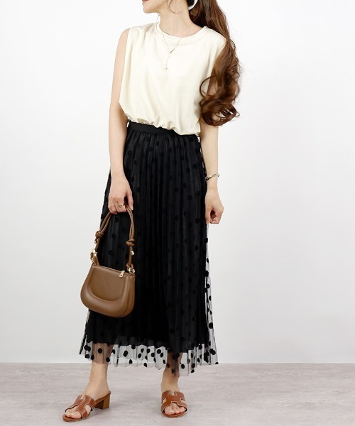 CLOTHY(クロシィ)の「【パッと目を惹くレトロなスタイル♪】2WAYドット柄チュールスカート(スカート・レディース・ベージュ/サックスブルー/ブラック・MEDIUM)」の1枚目の写真