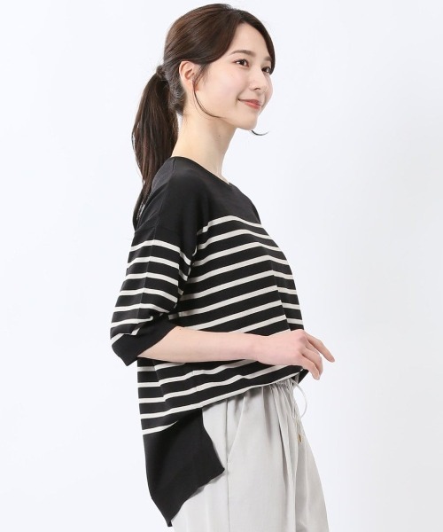 m.f.editorial（エムエフエディトリアル）の「【UVカット 接触冷感 アンチピリング 】m.f.エディトリアル レディース 快適機能 ゆるボーダー クルーネック 半袖ウォッシャブルニット（ニット/セーター・レディース・ブラック/ホワイト・LARGE/MEDIUM）」の2枚目の写真