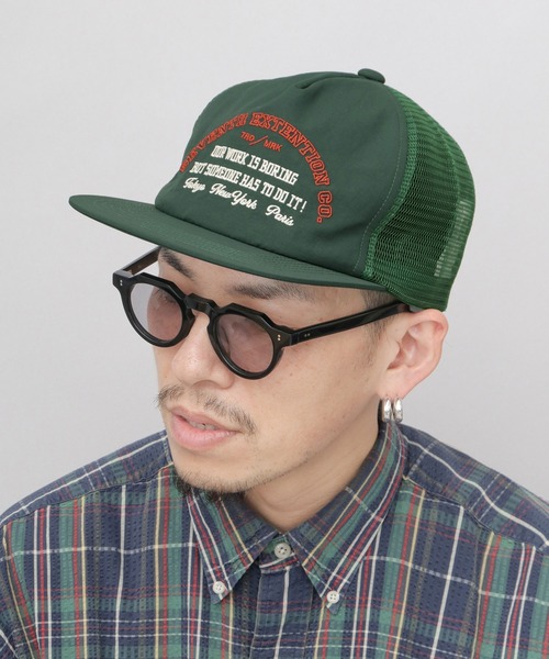 はっぴぃページ セール】平ツバ メッシュ トラッカーキャップ（キャップ