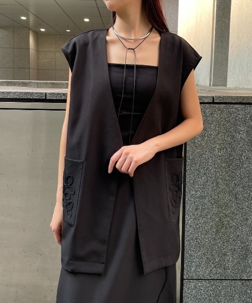 AIC.(エーアイシー)の「コード刺繍ベスト/セットアップ可能(ベスト・レディース・ライトグレー/ブラック・FREE)」の16枚目の写真